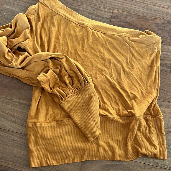 Free people top - Picture 3 of 3